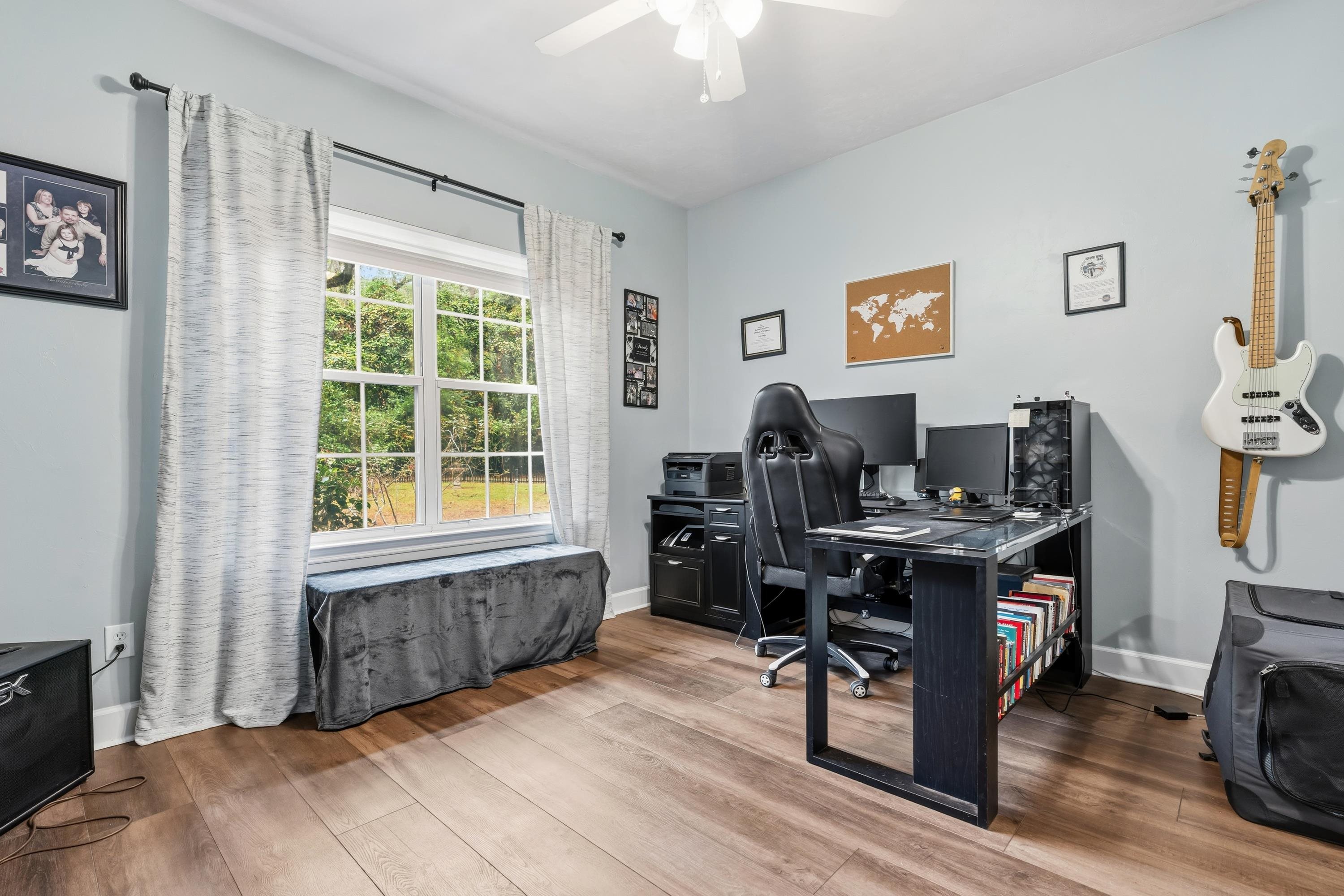 5124 CENTENNIAL OAK Circle