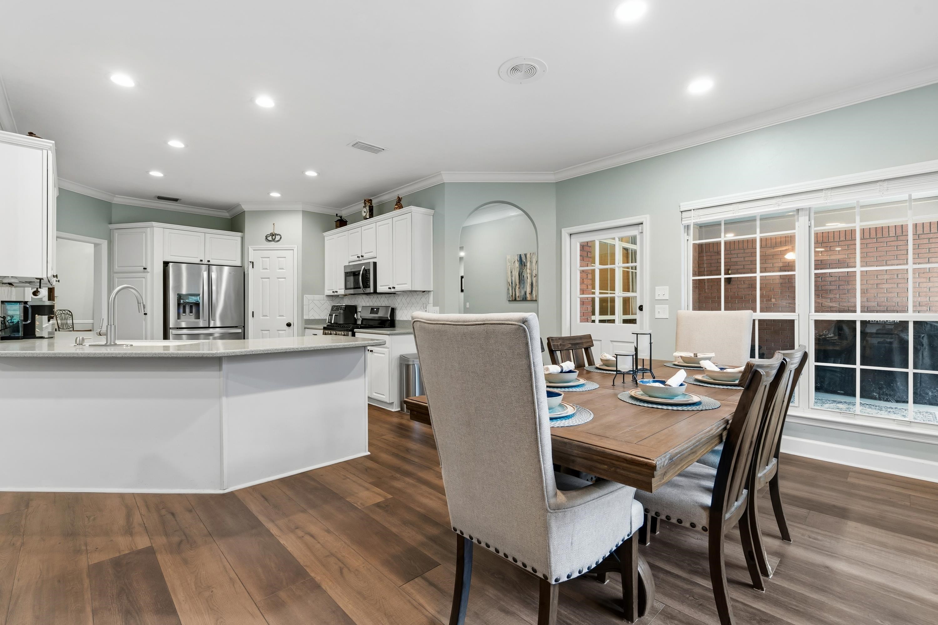 5124 CENTENNIAL OAK Circle