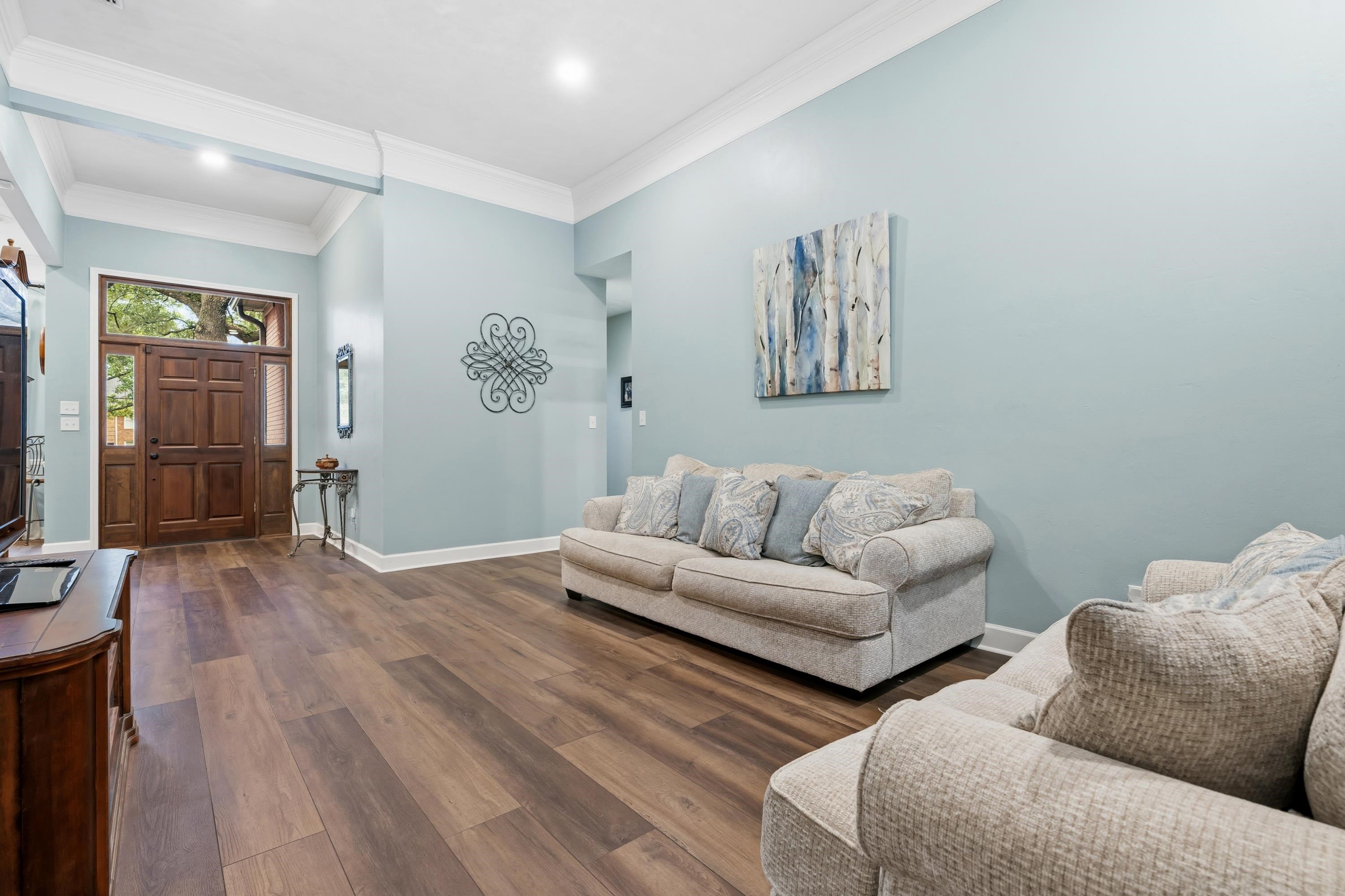 5124 CENTENNIAL OAK Circle