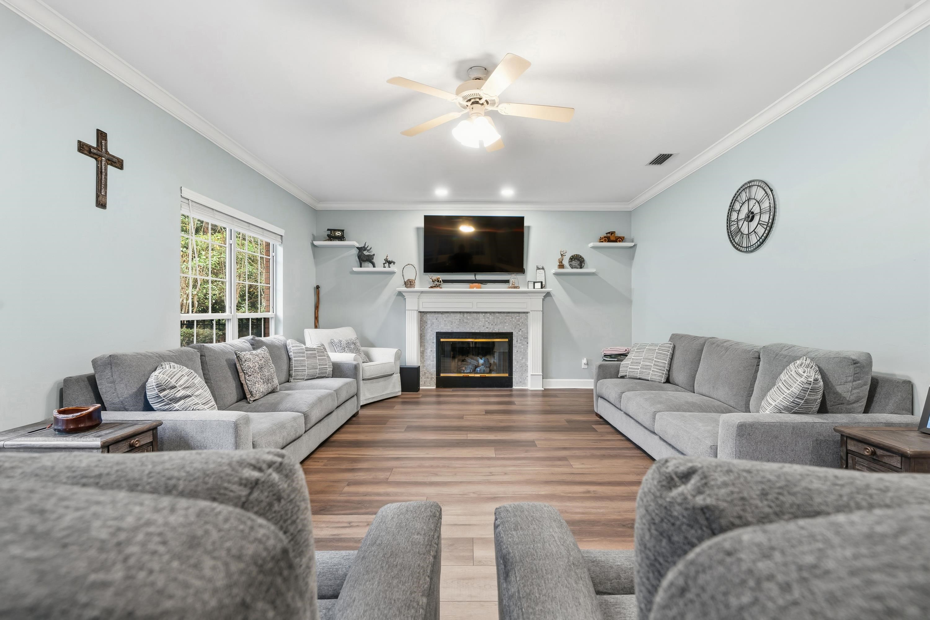 5124 CENTENNIAL OAK Circle