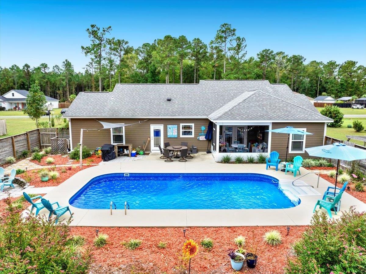 399 Parkside Circle