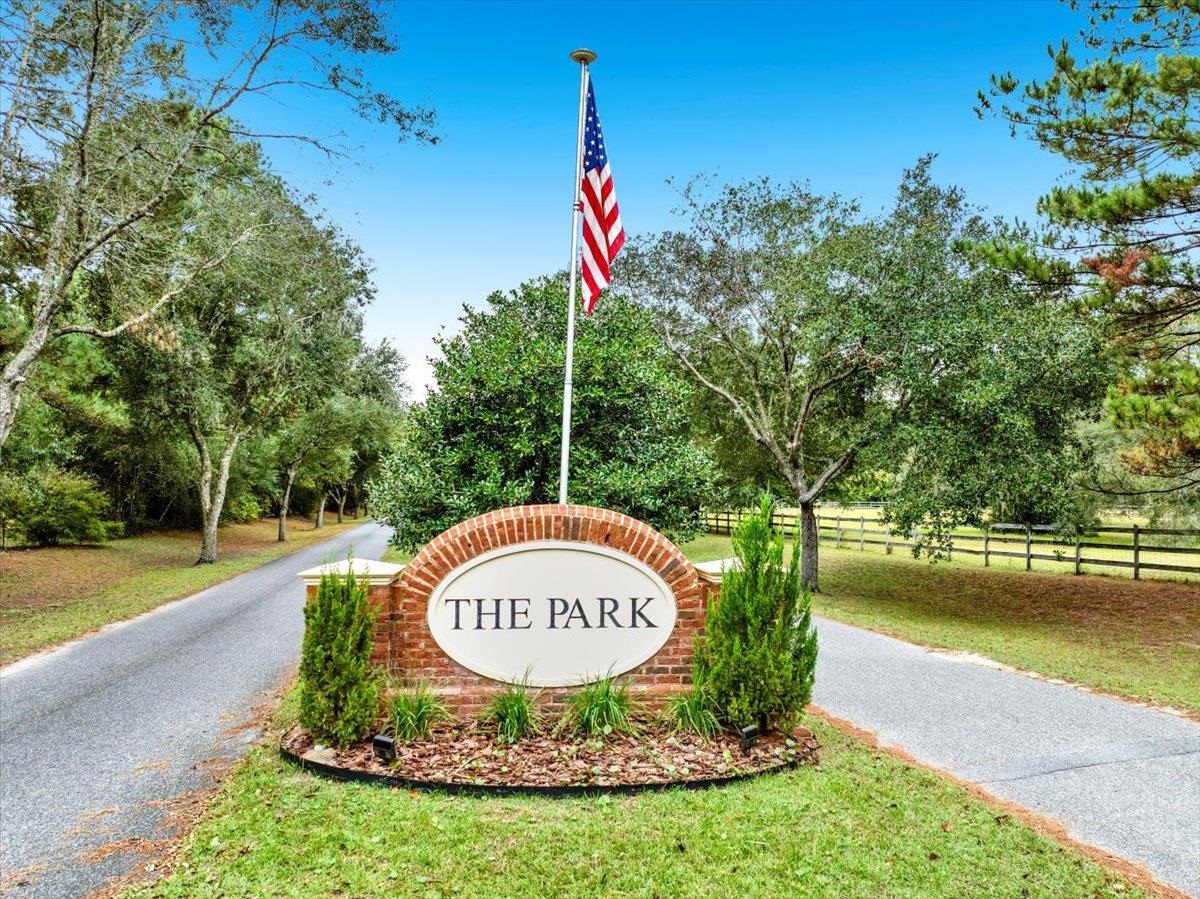399 Parkside Circle