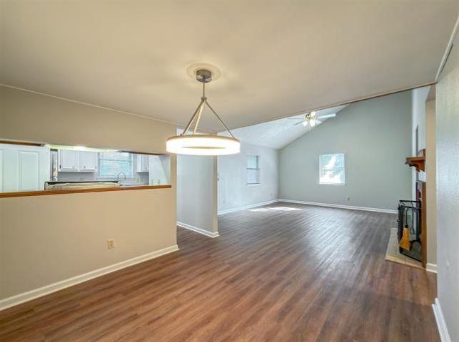 1556 Twin Lakes Circle