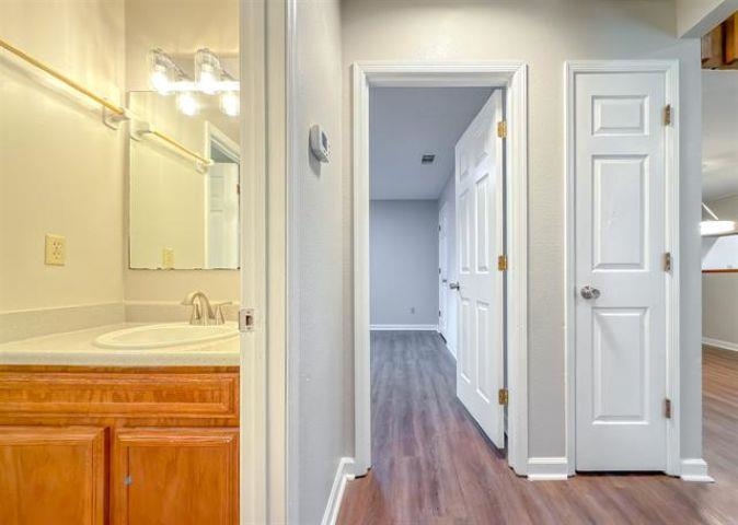 1556 Twin Lakes Circle