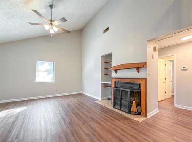 1556 Twin Lakes Circle