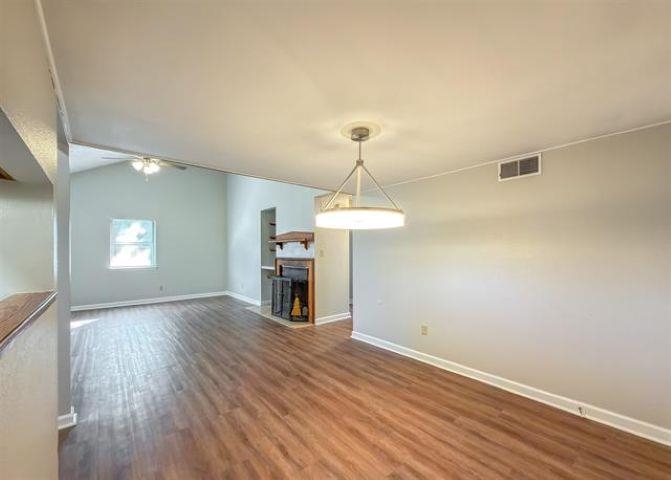 1556 Twin Lakes Circle