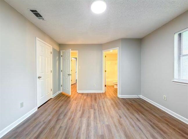 1556 Twin Lakes Circle