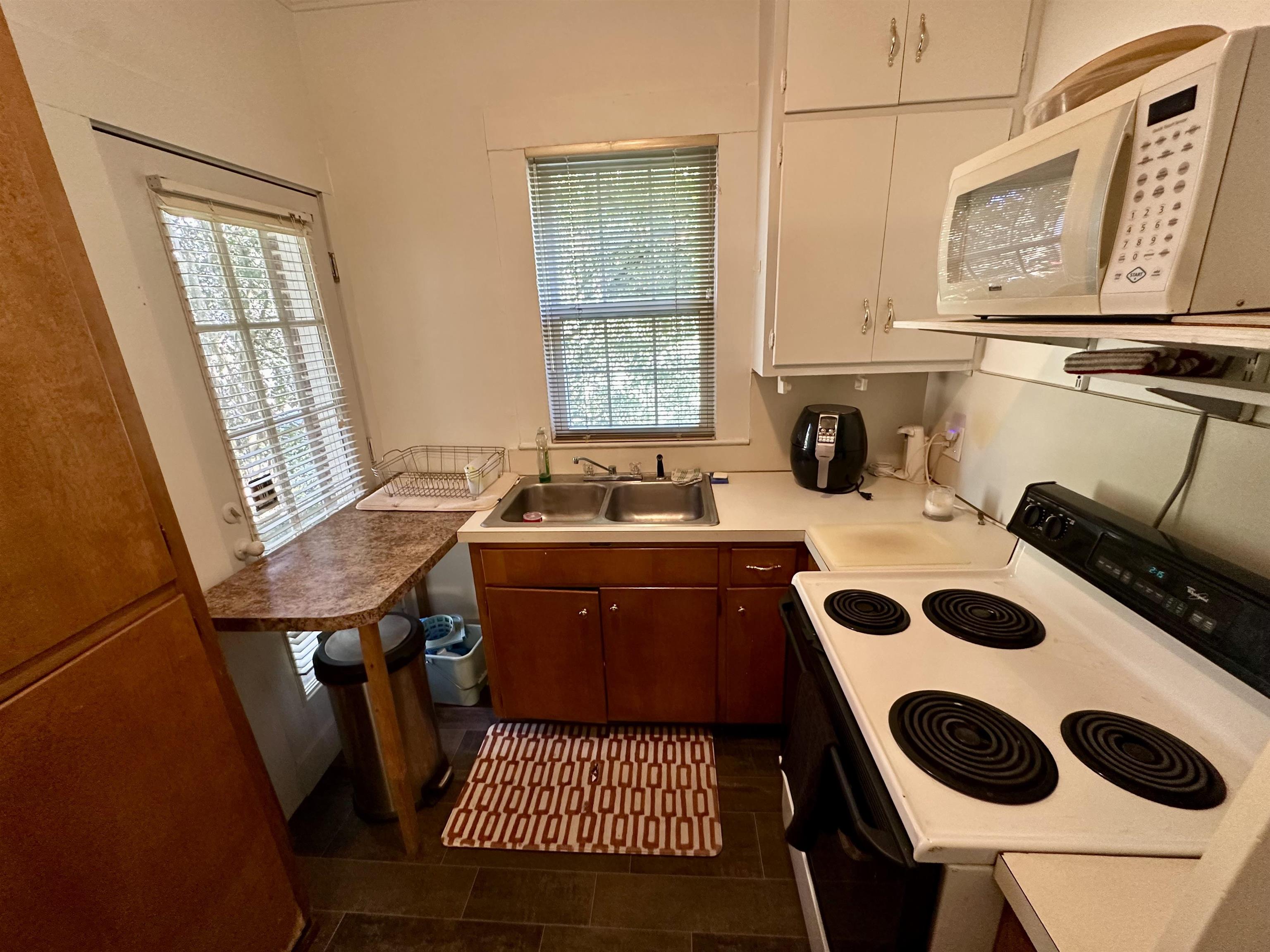 501 E College Avenue