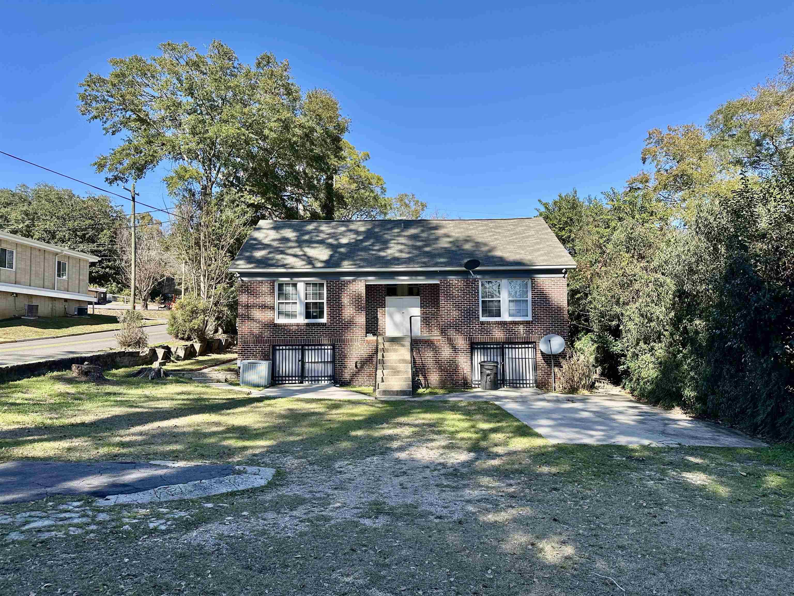 501 E College Avenue