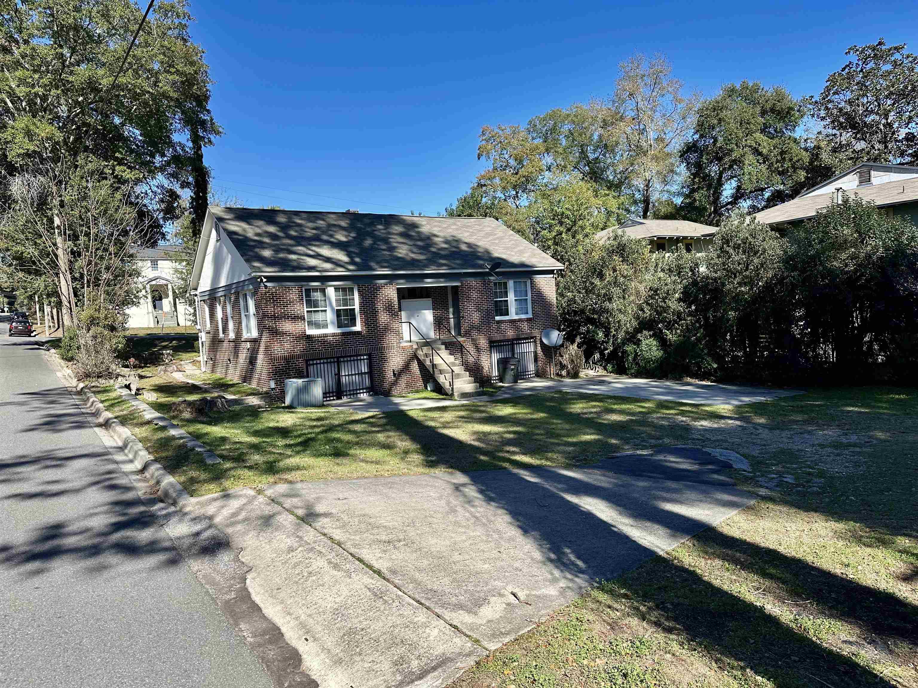 501 E College Avenue