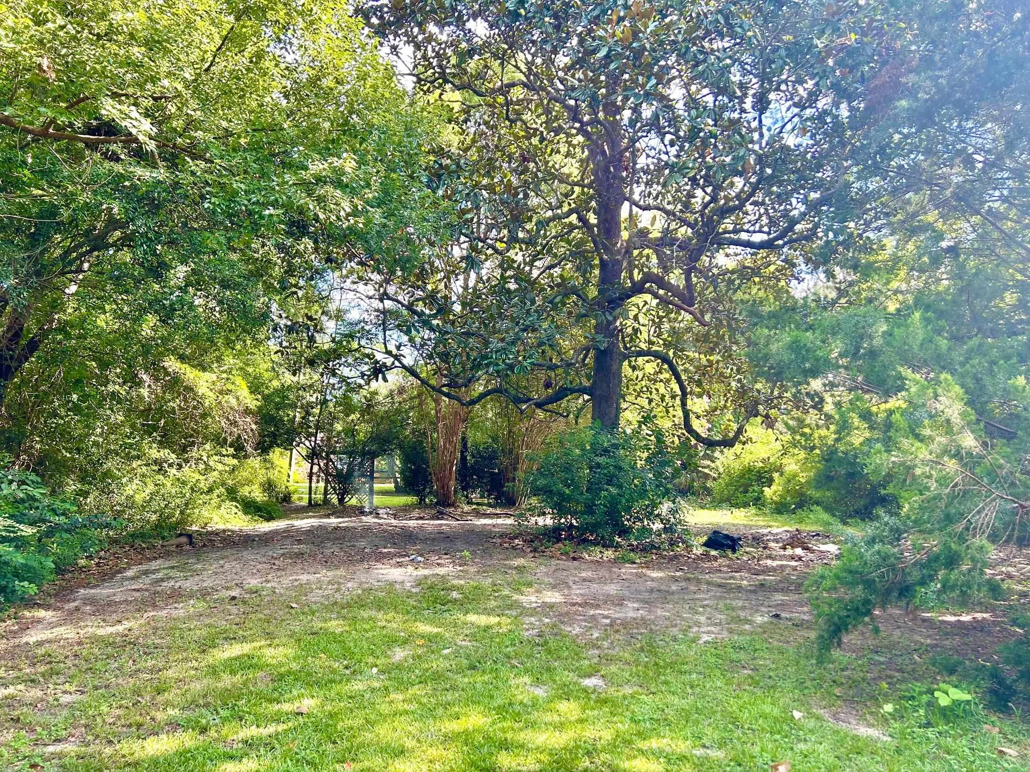 685 E Washington Street