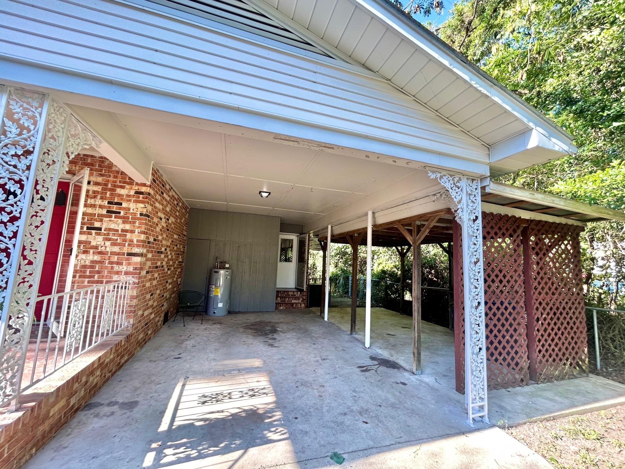 685 E Washington Street