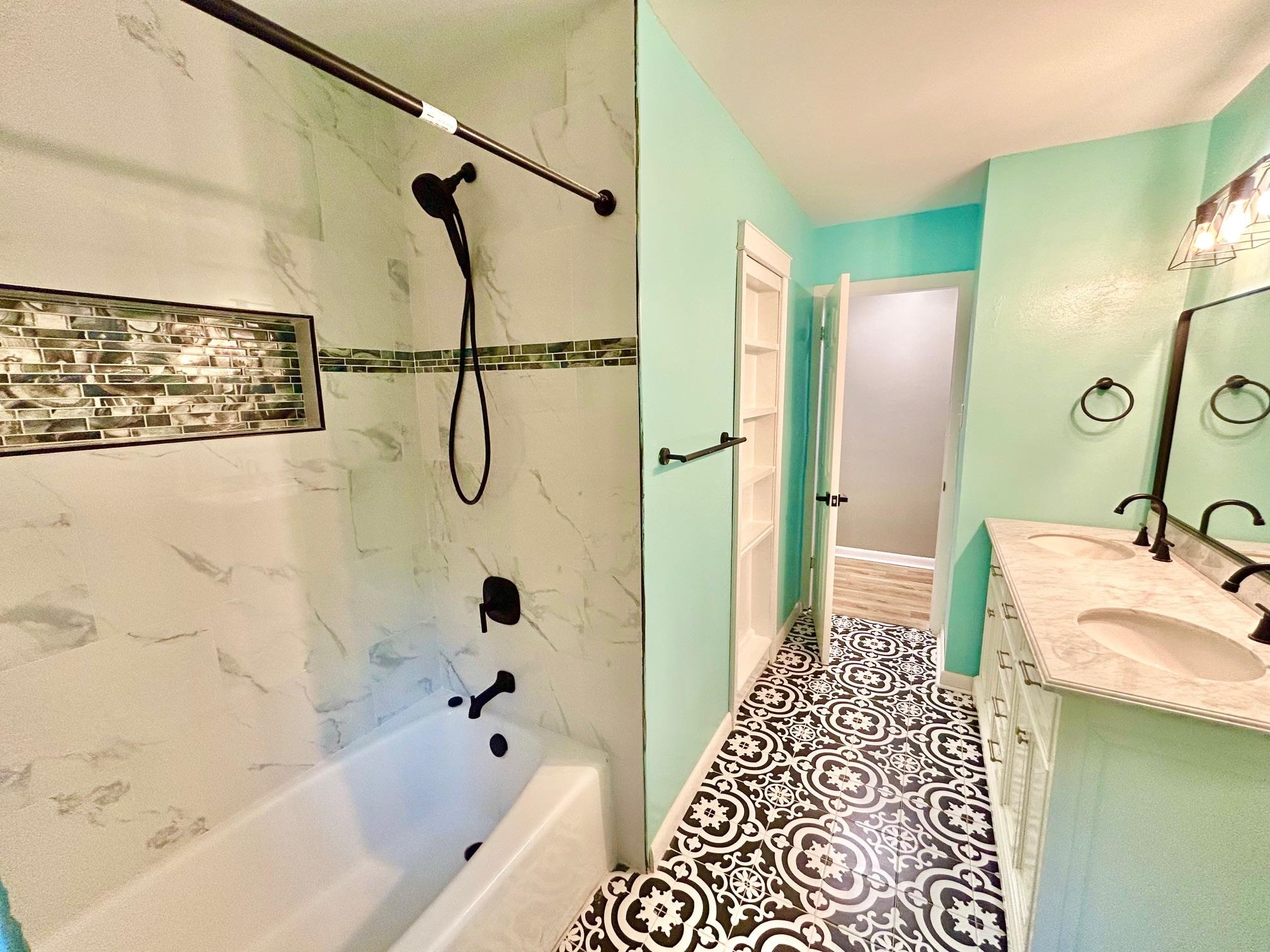 685 E Washington Street