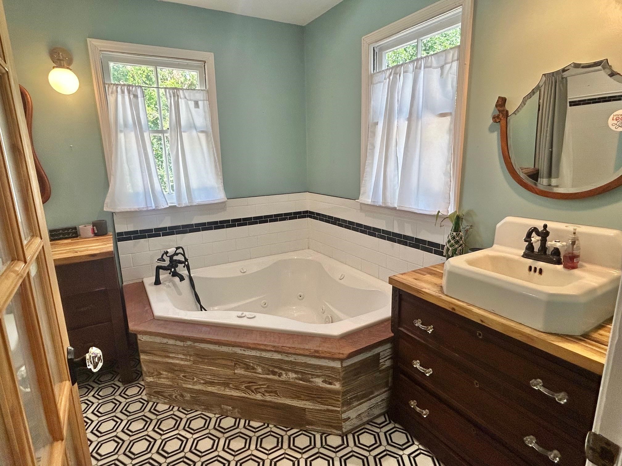 625 E Washington Street Unit: -