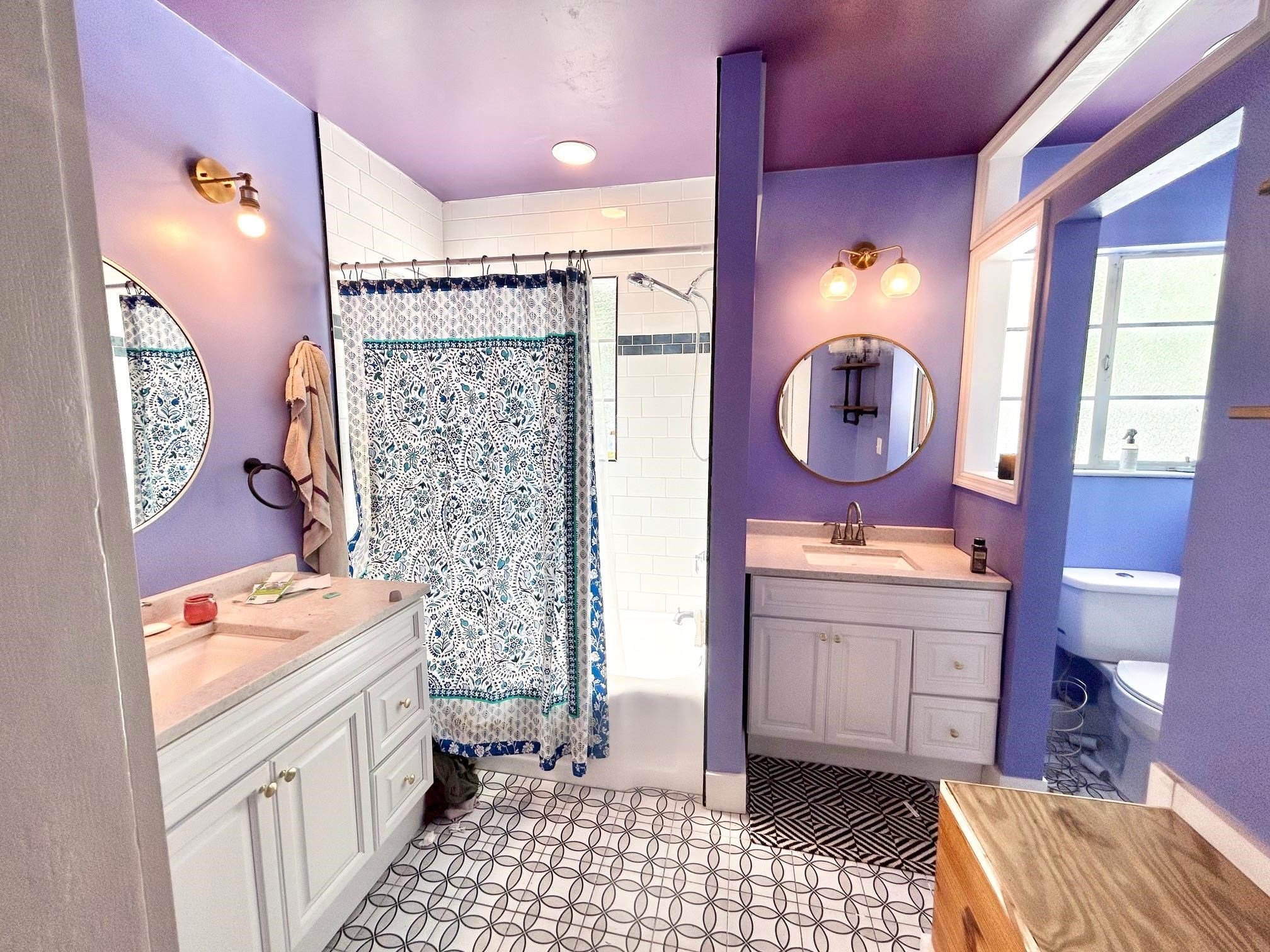 625 E Washington Street Unit: -