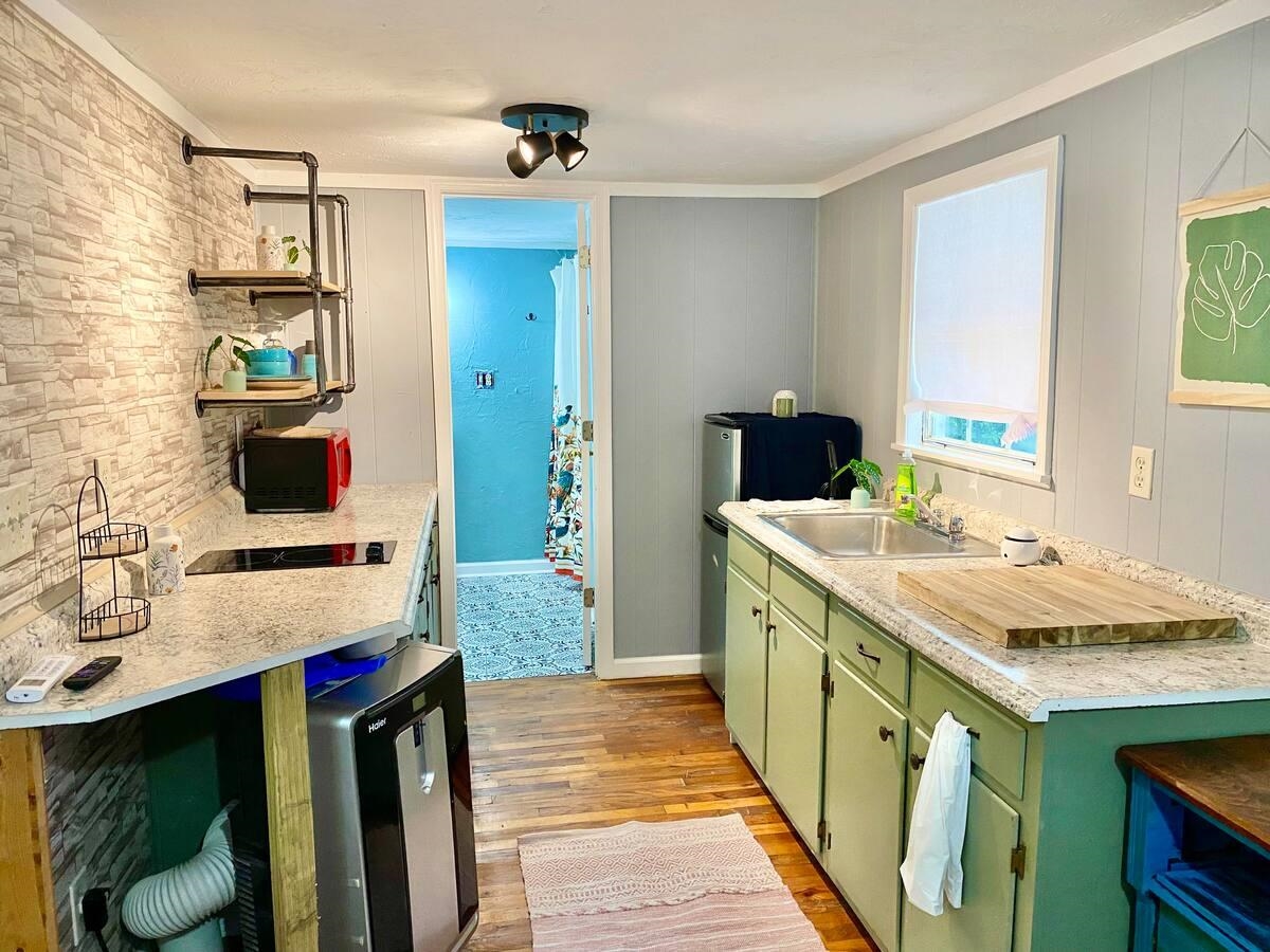 625 E Washington Street Unit: -