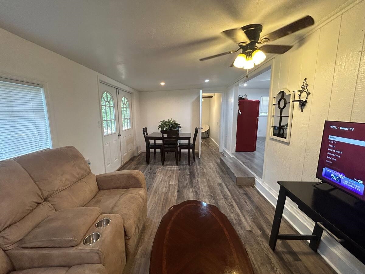 625 E Washington Street Unit: -