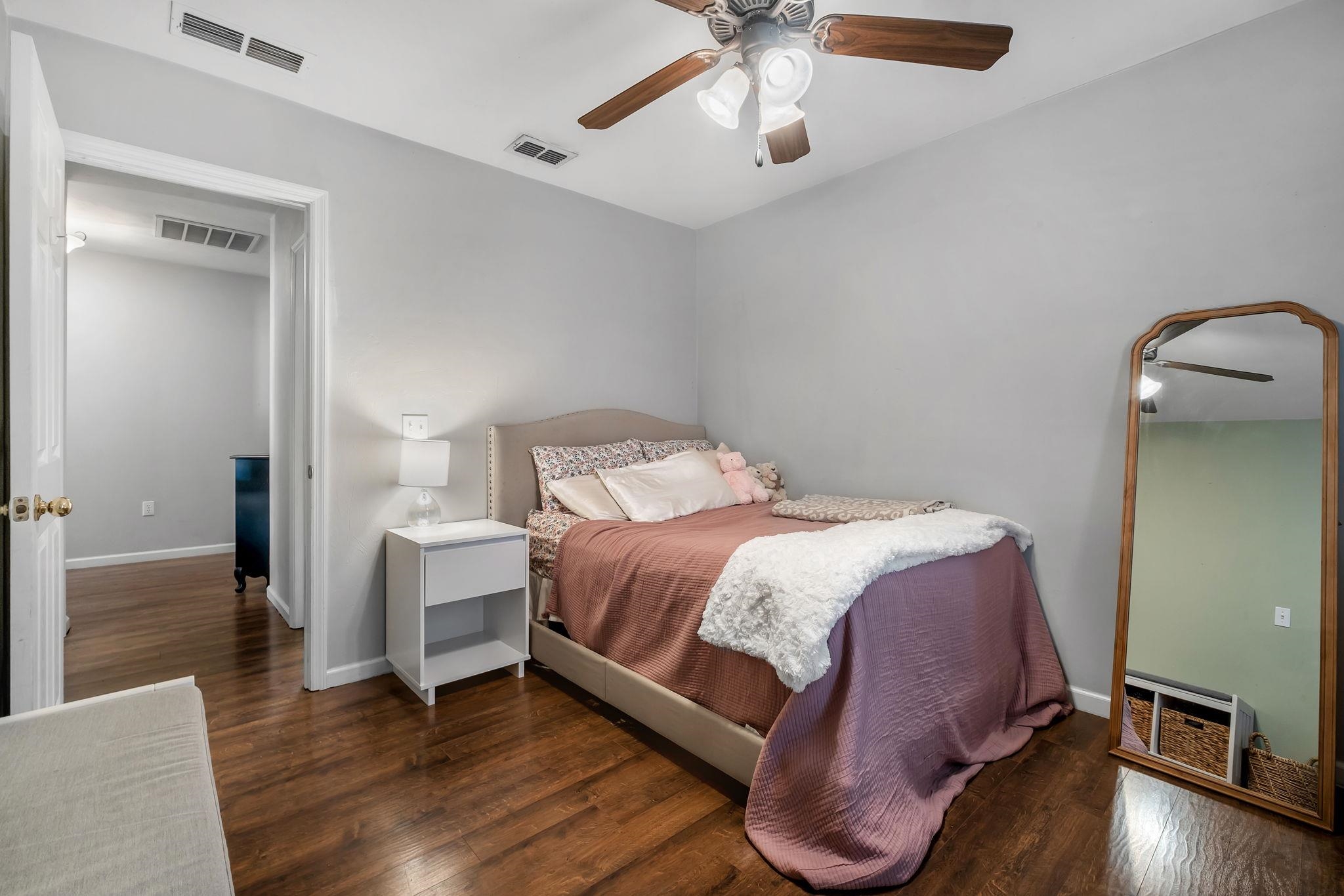 3463 Hawks Hill Trail