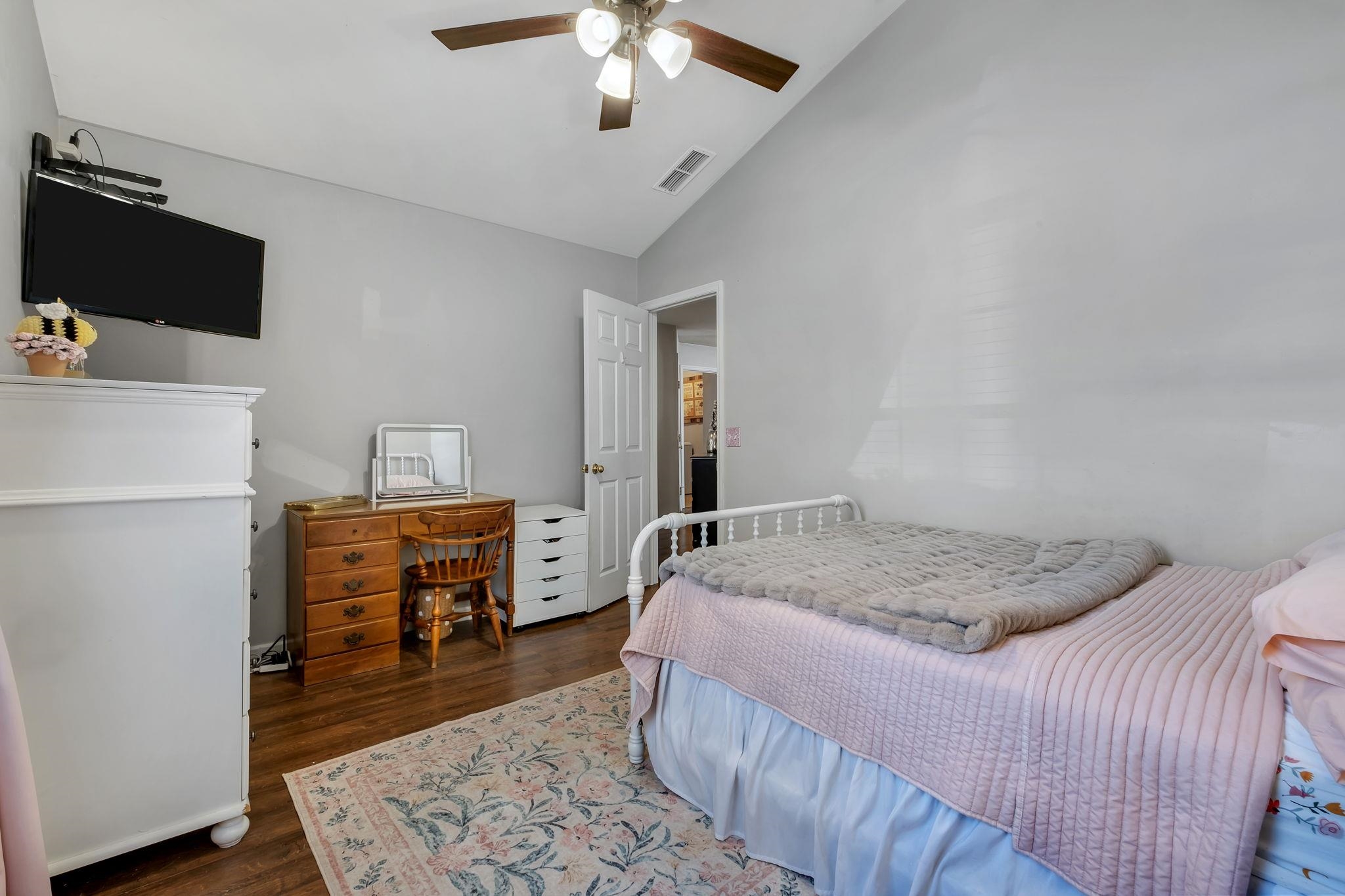 3463 Hawks Hill Trail