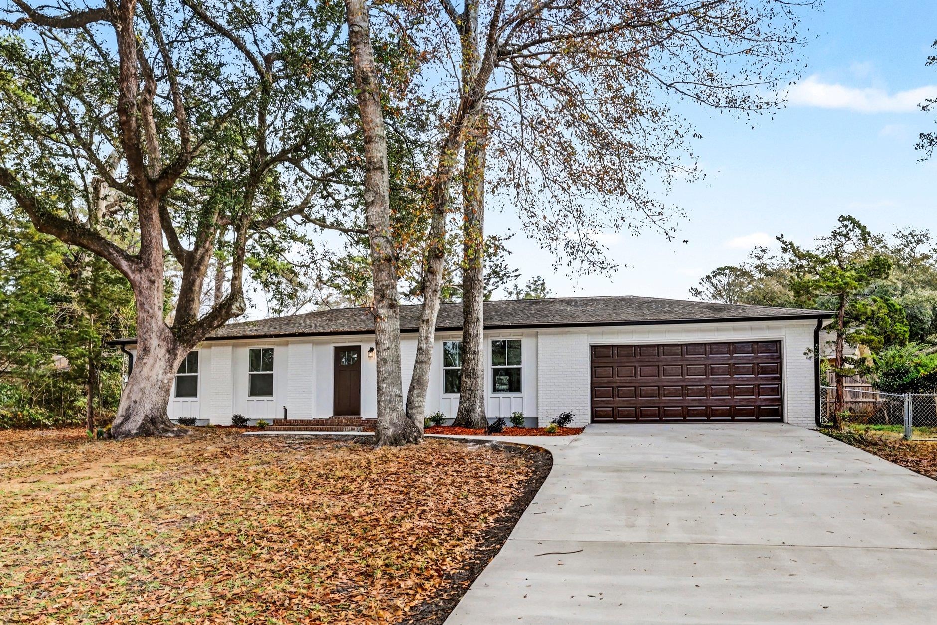 1927 Lawson Road
