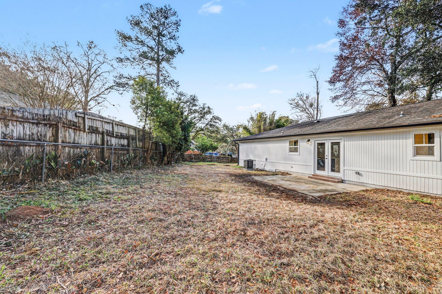 1927 Lawson Road