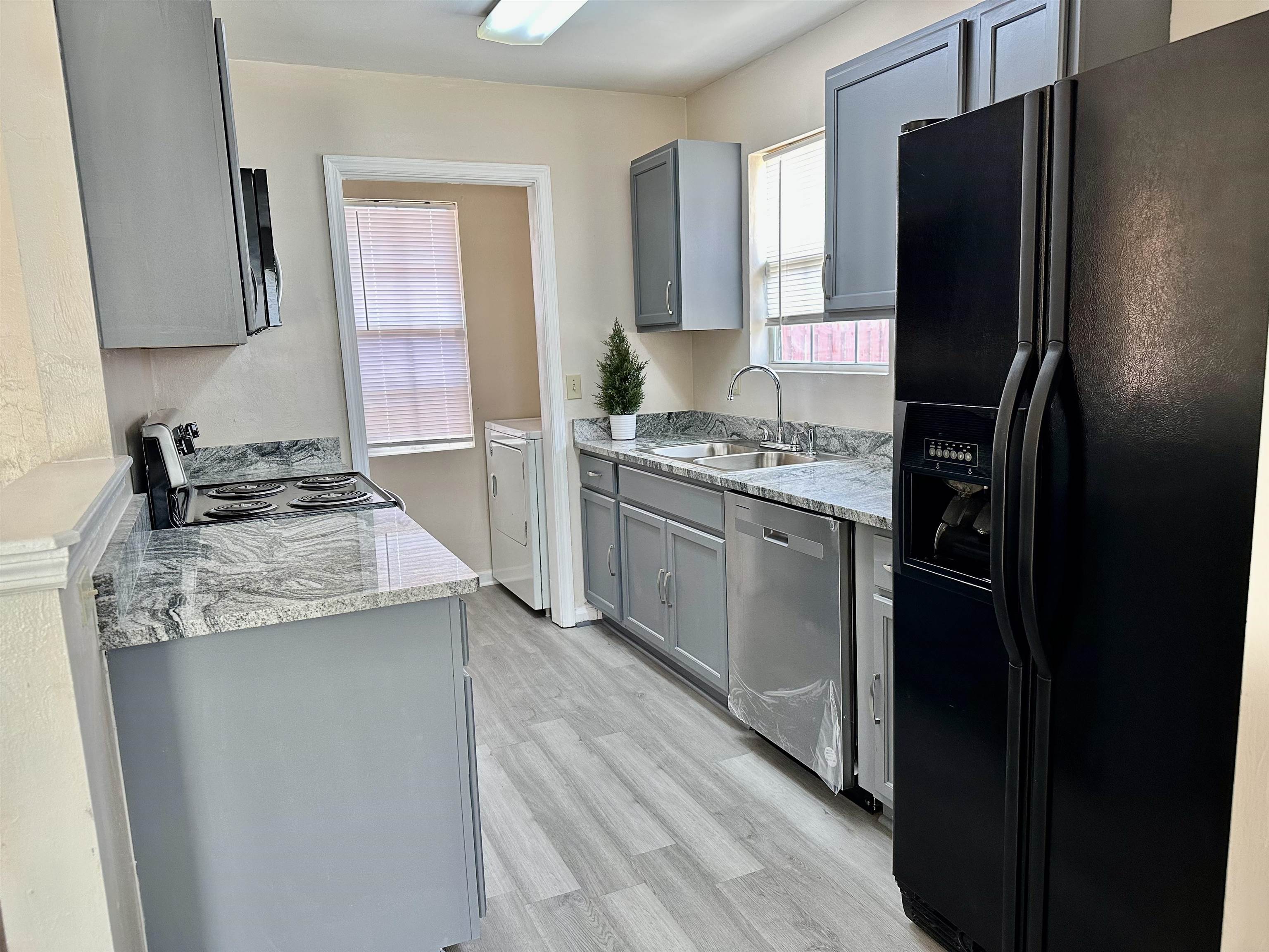 3178 N Ridge Unit: 1 & 2