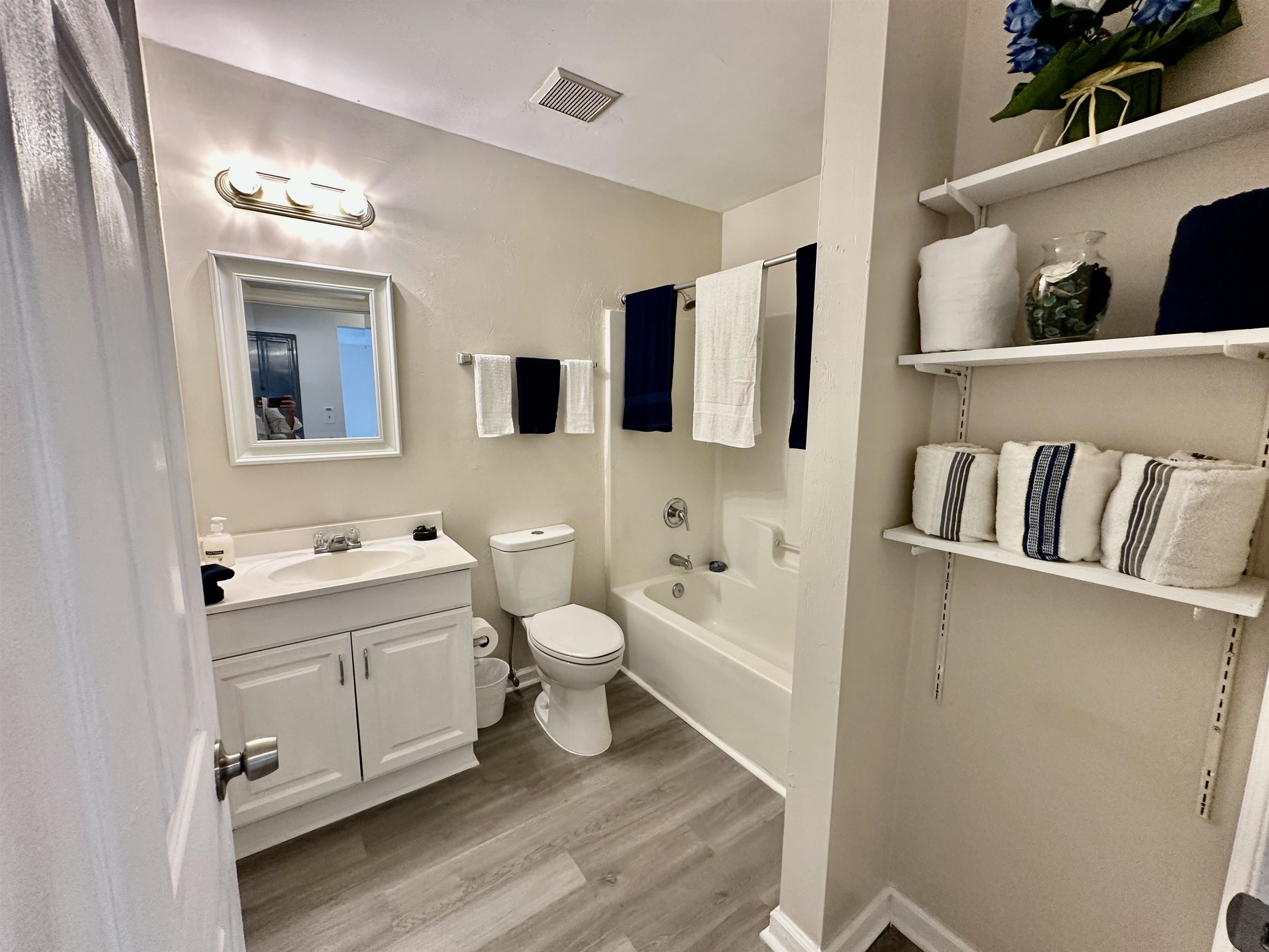 3178 N Ridge Unit: 1 & 2