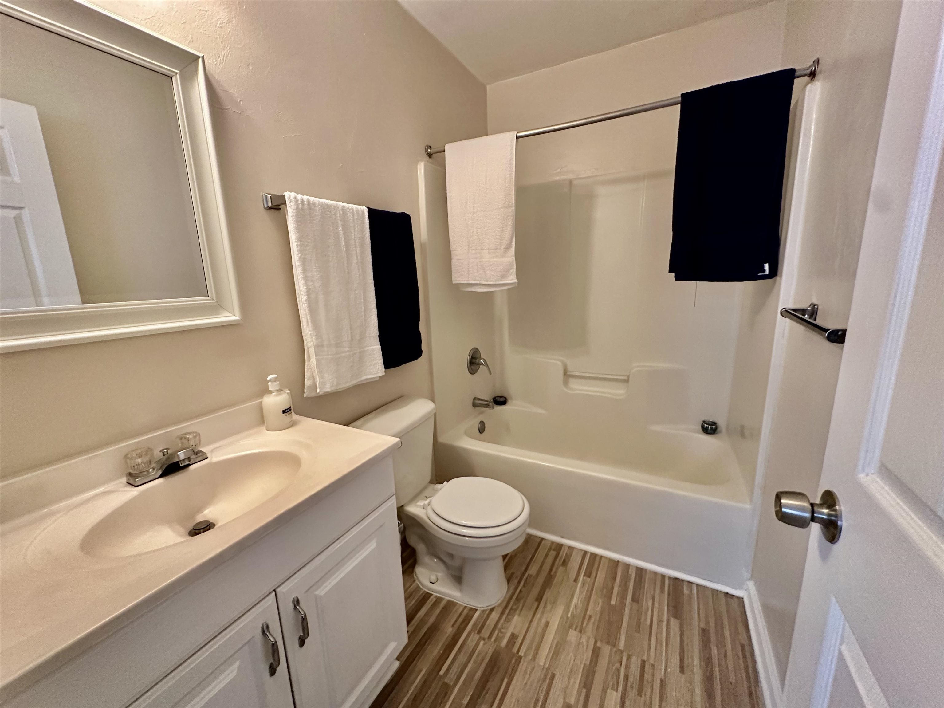 3178 N Ridge Unit: 1 & 2