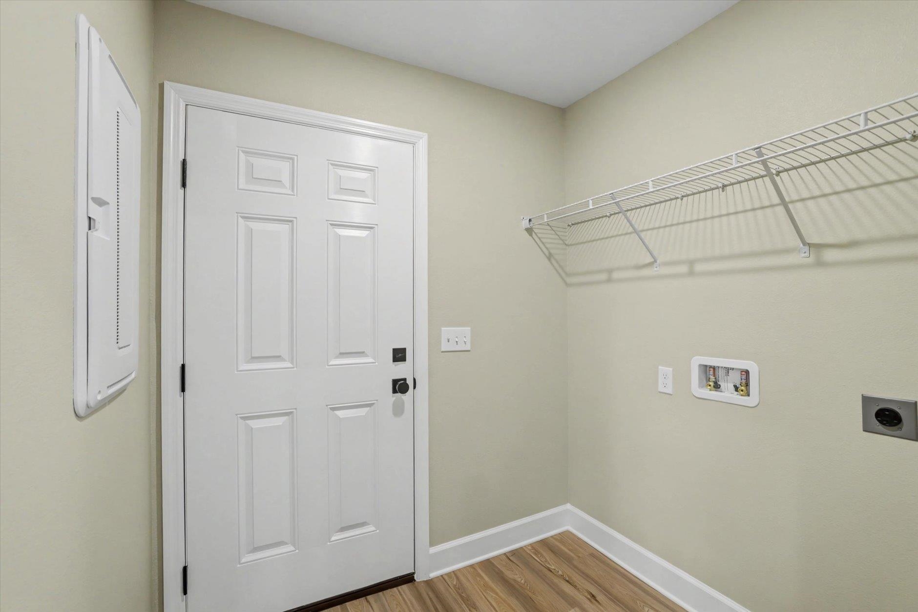 4909 Sampler Drive