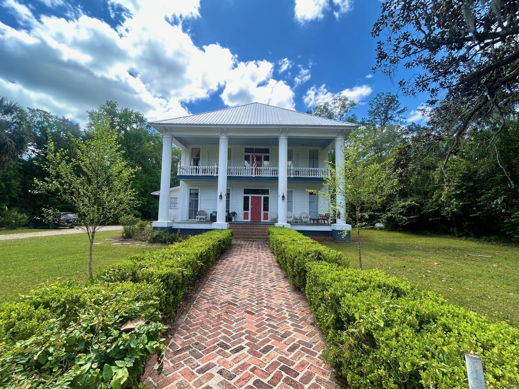 625 E WASHINGTON Street