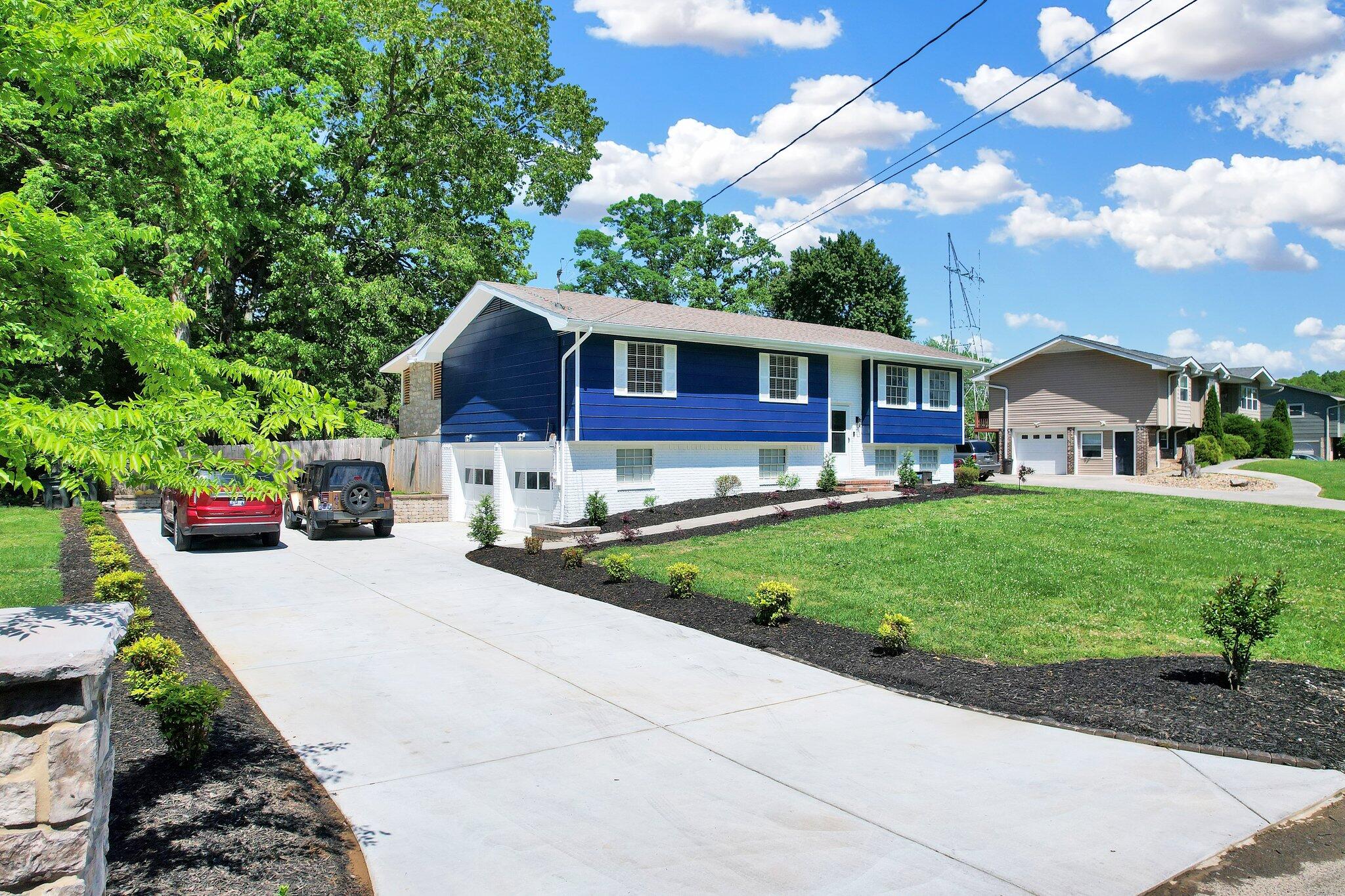 210 Bland Drive NE