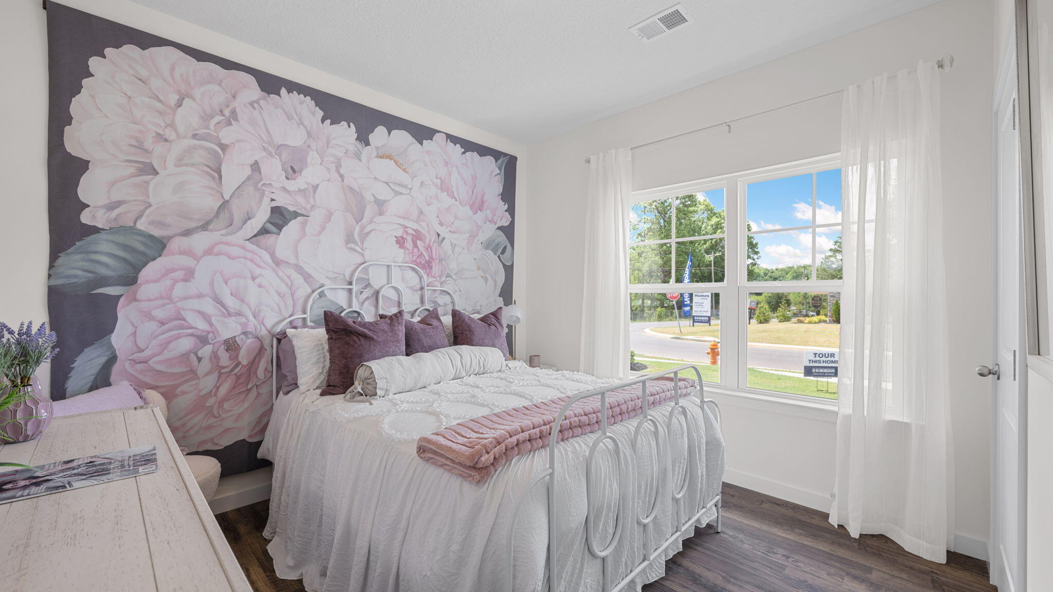 2205 Chelle Dr Ne
