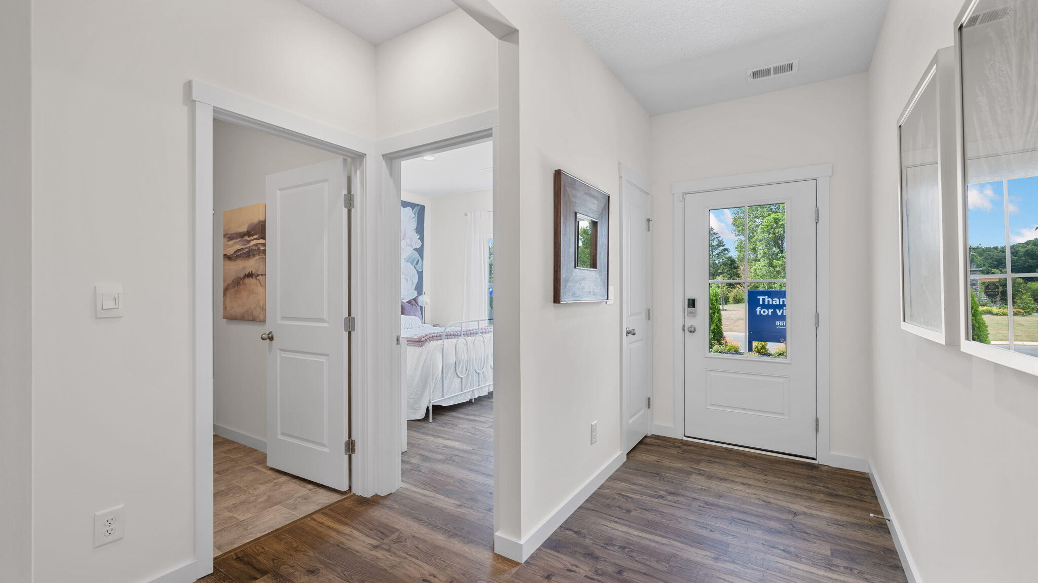 2205 Chelle Dr Ne