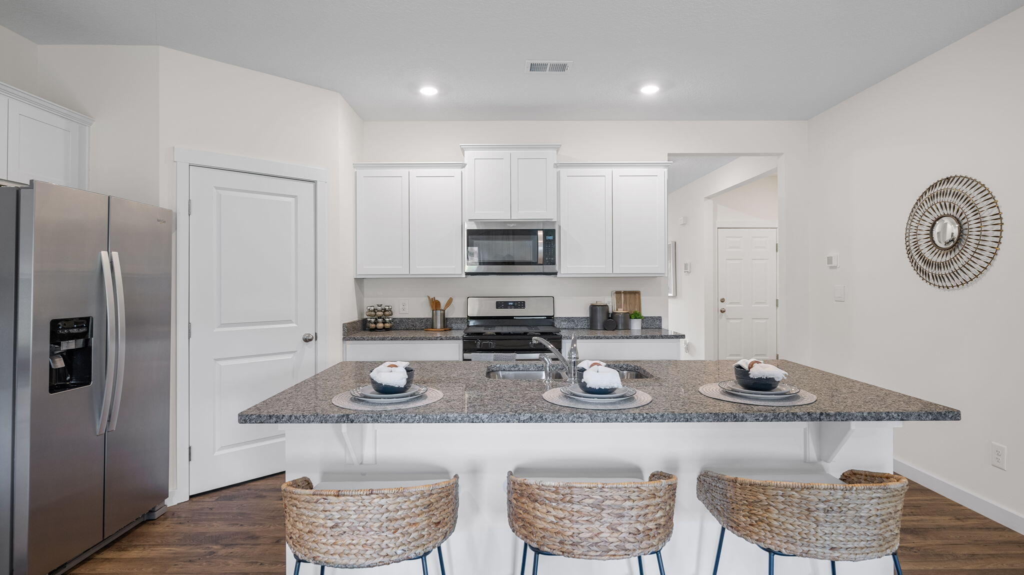 2205 Chelle Dr Ne