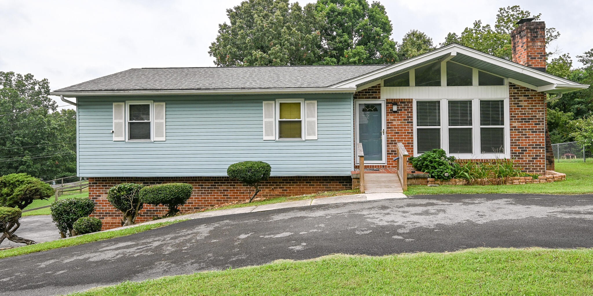 1407 Asterwood Lane, NW