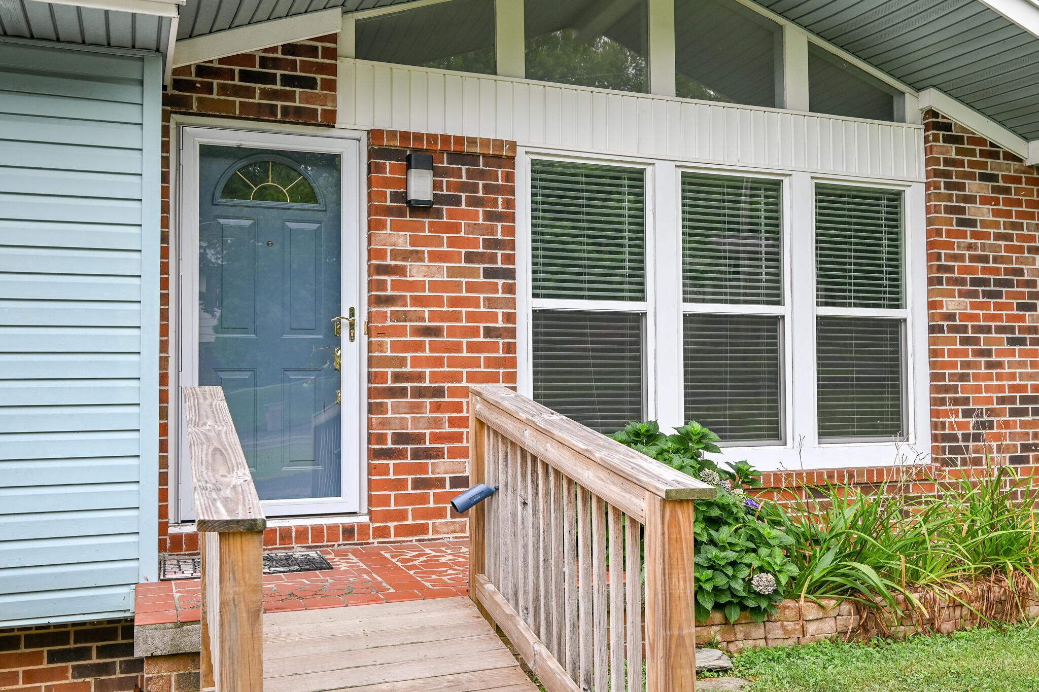 1407 Asterwood Lane, NW