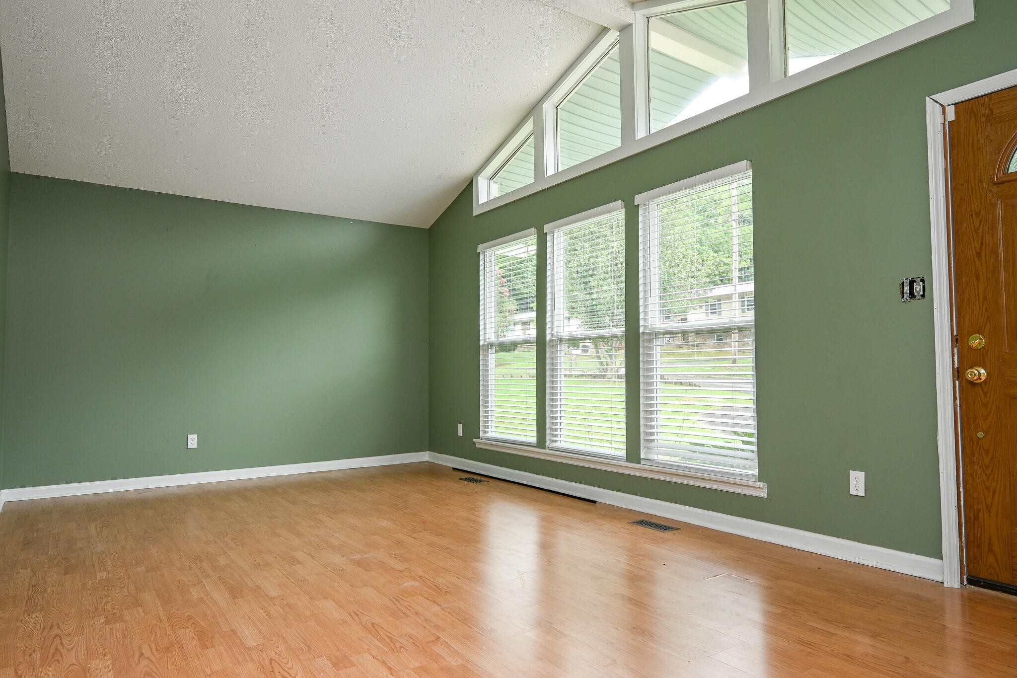 1407 Asterwood Lane, NW