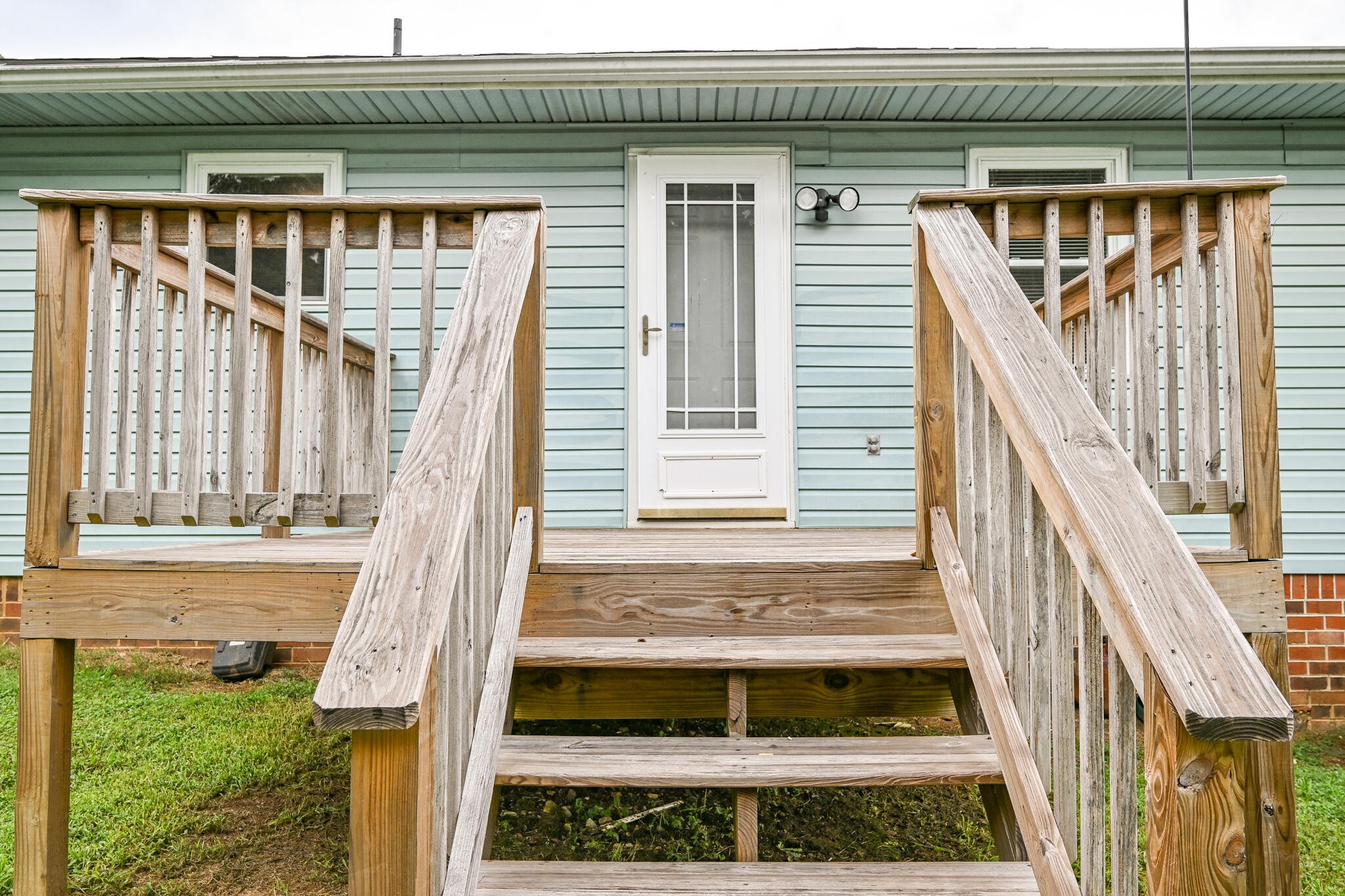 1407 Asterwood Lane, NW