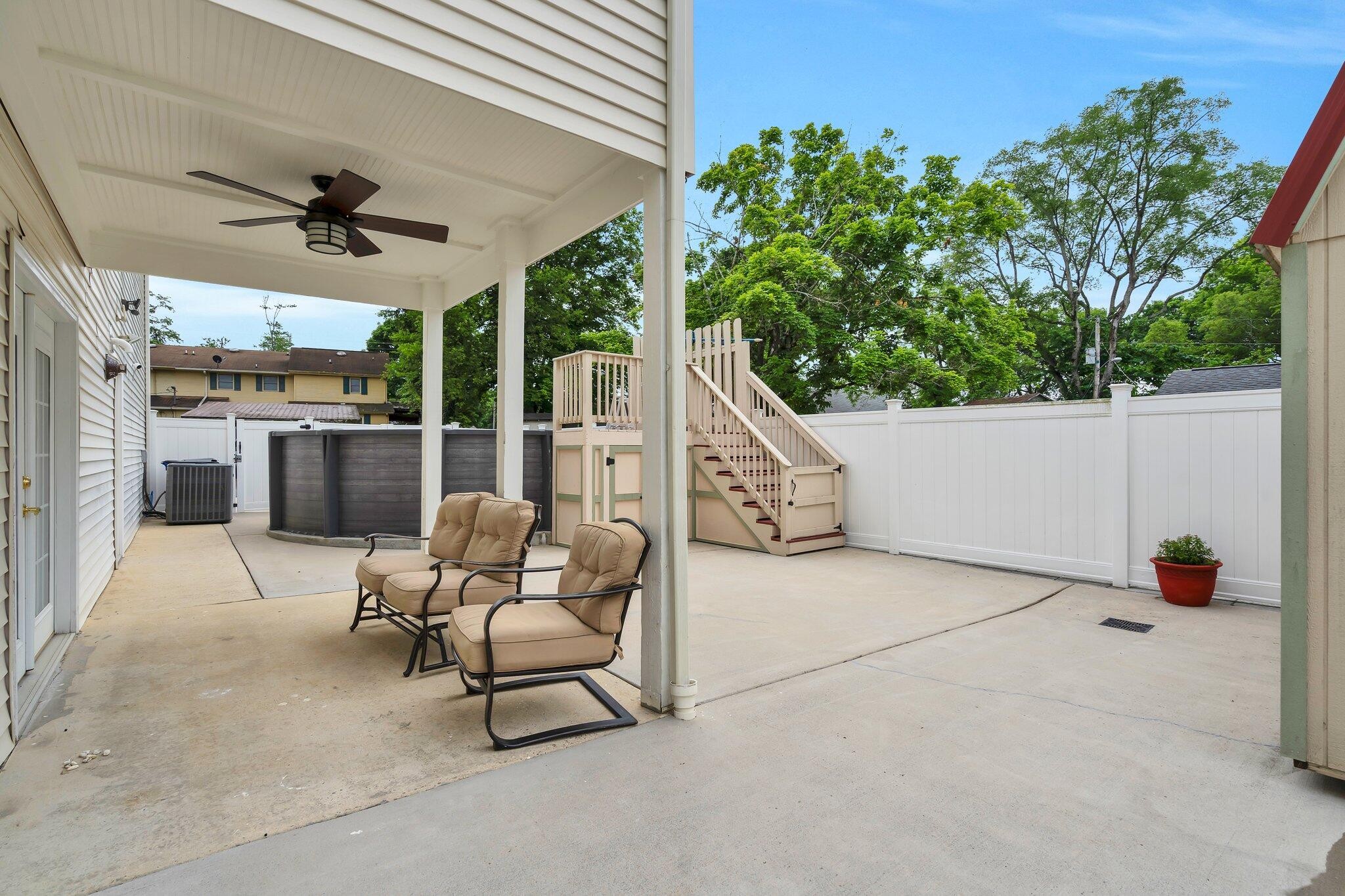 403 NW Barberry Drive