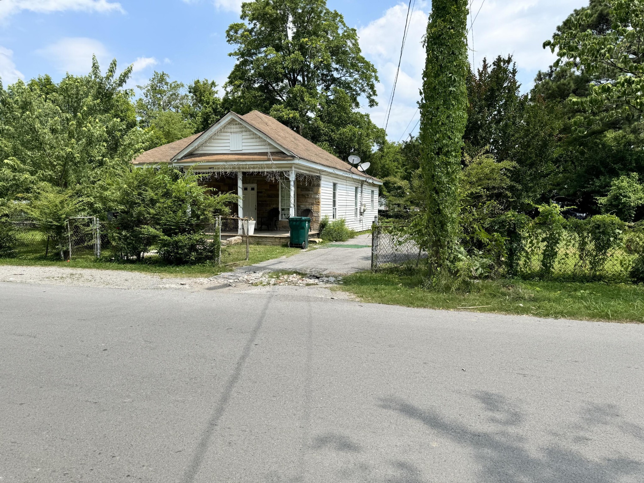 1507 E 48th Street
