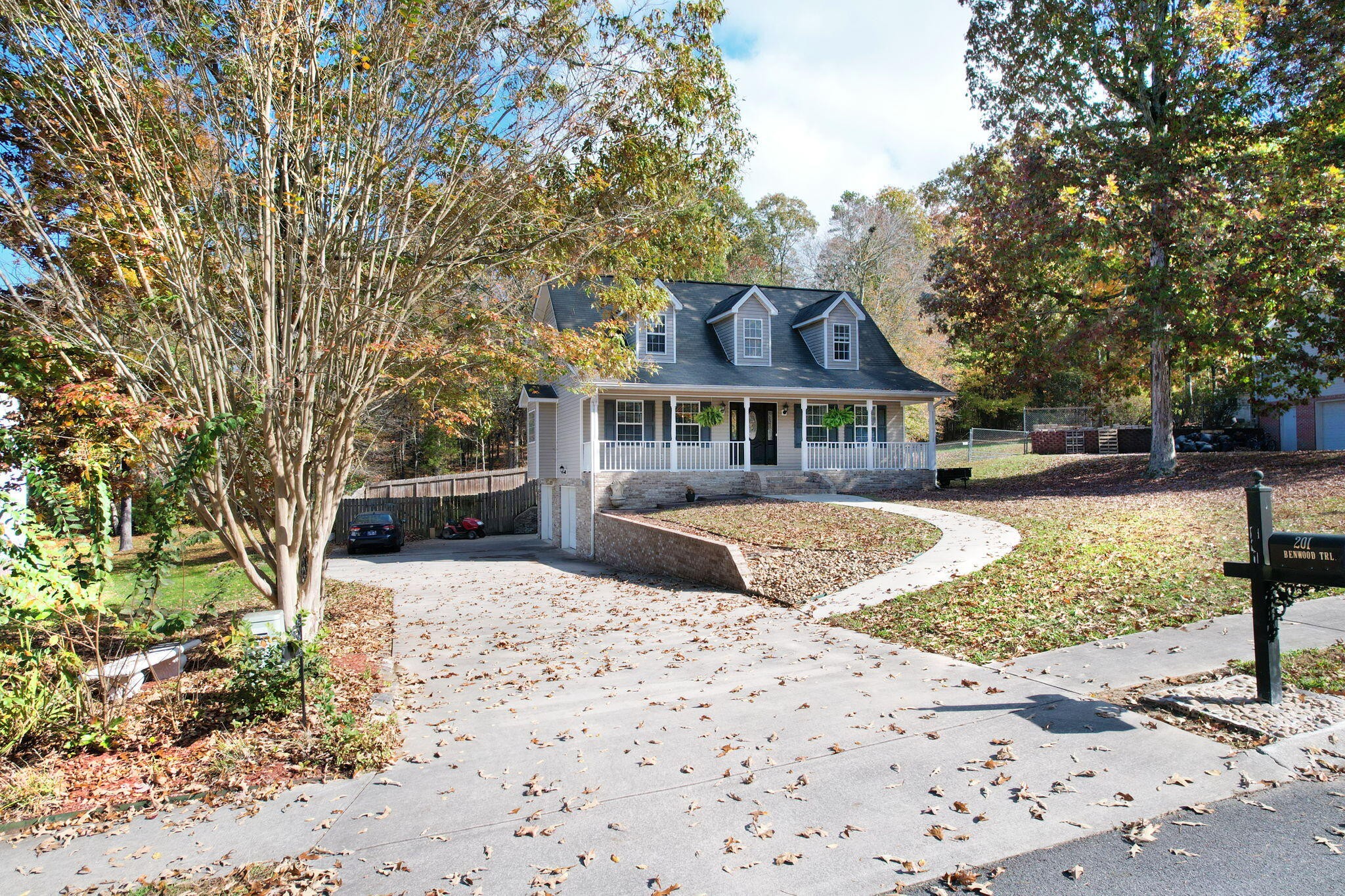 201 Benwood Trail