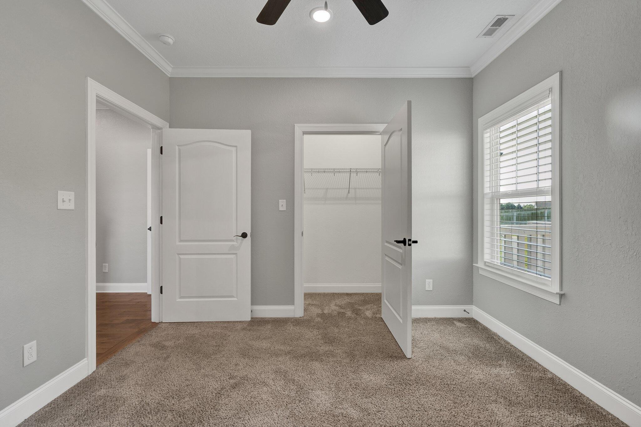 375 Talons Rdg Road, NW