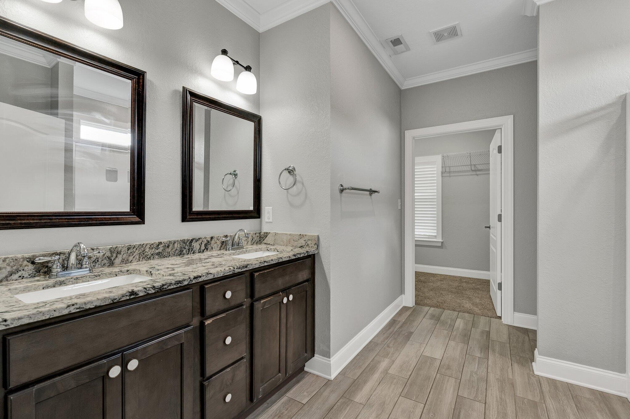 375 Talons Rdg Road, NW