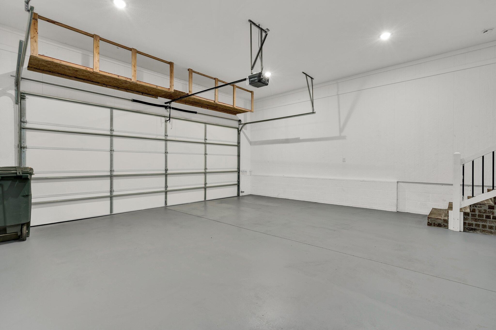 375 Talons Rdg Road, NW