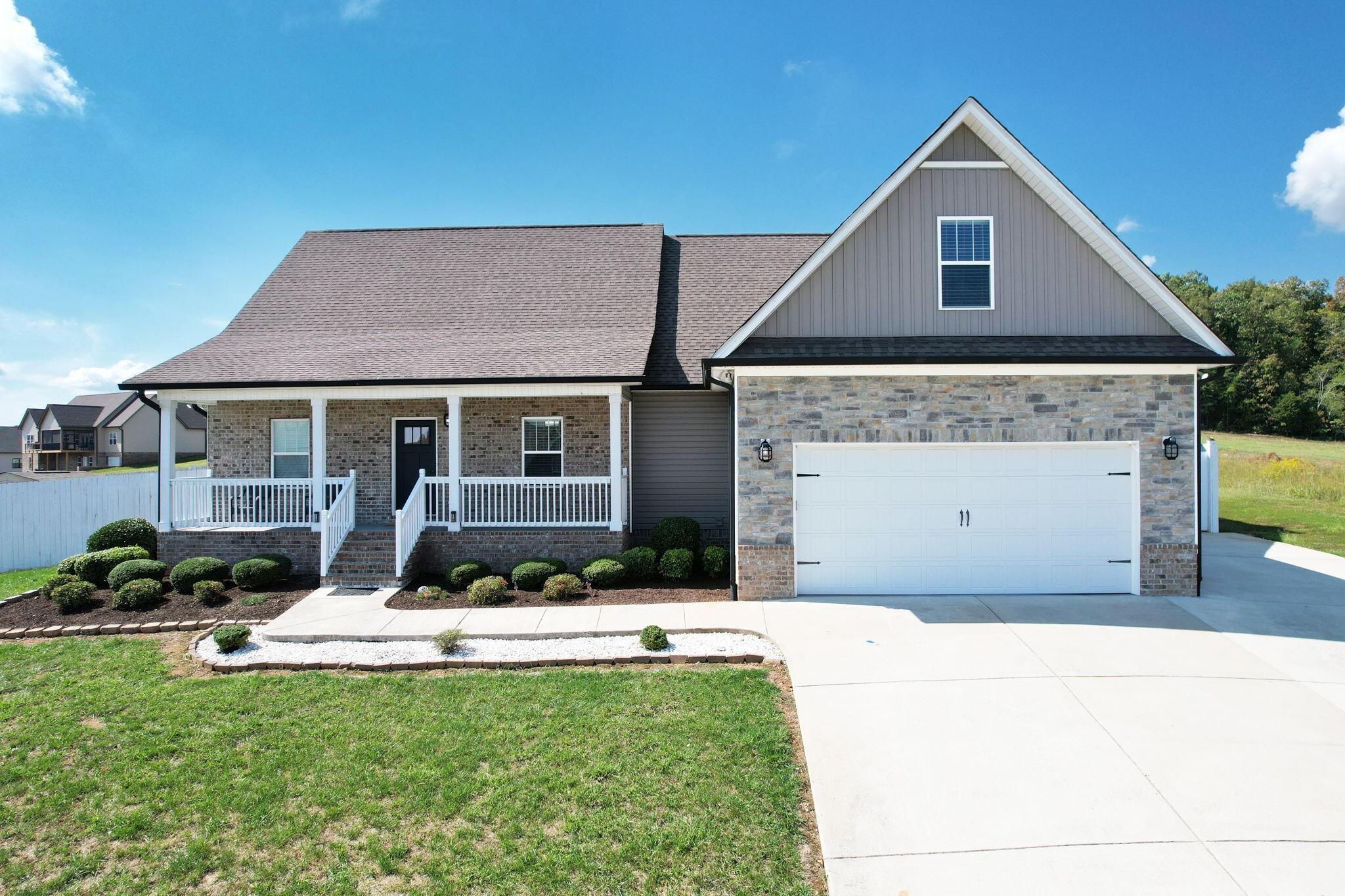 375 Talons Rdg Road, NW