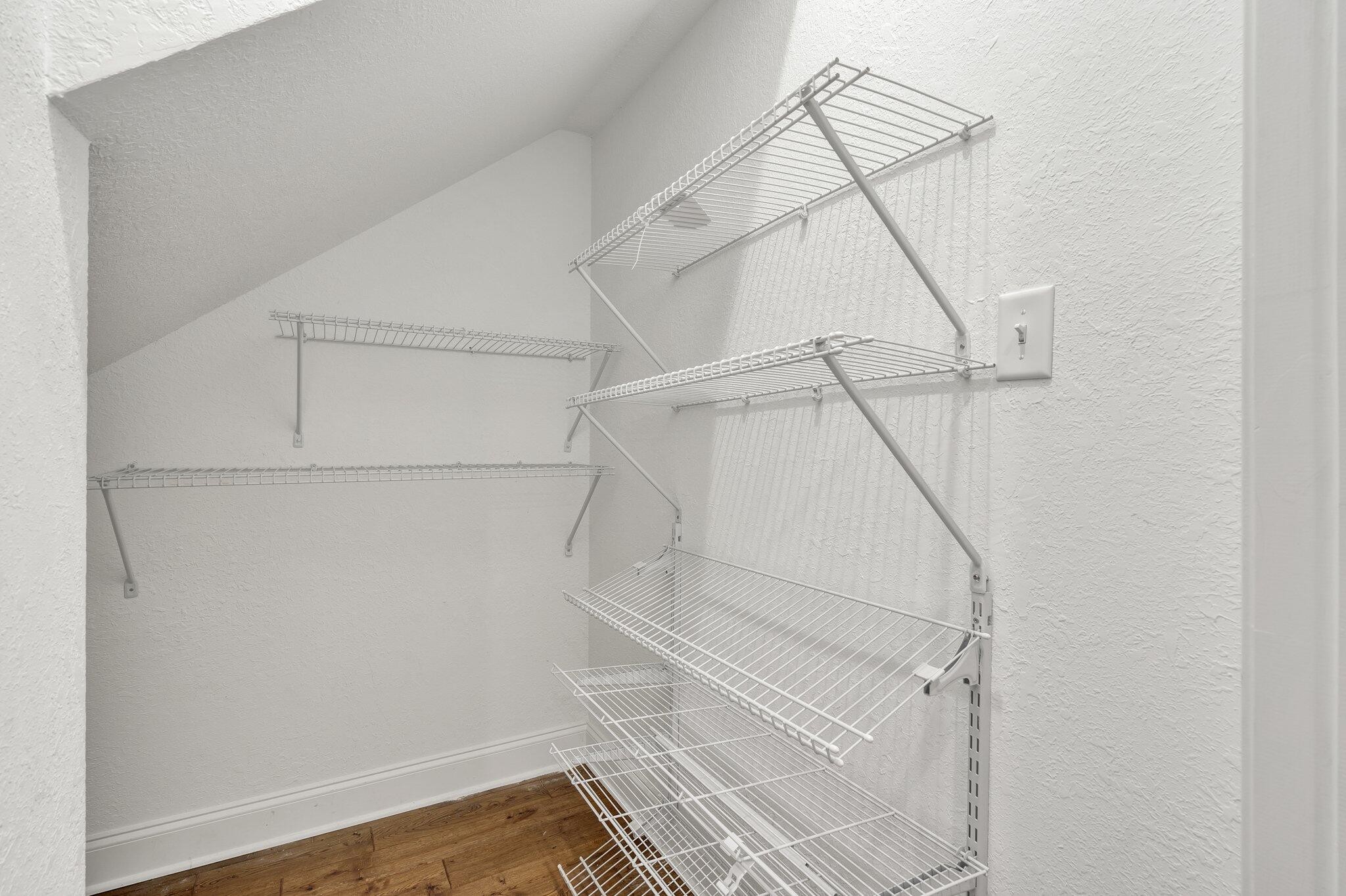 375 Talons Rdg Road, NW