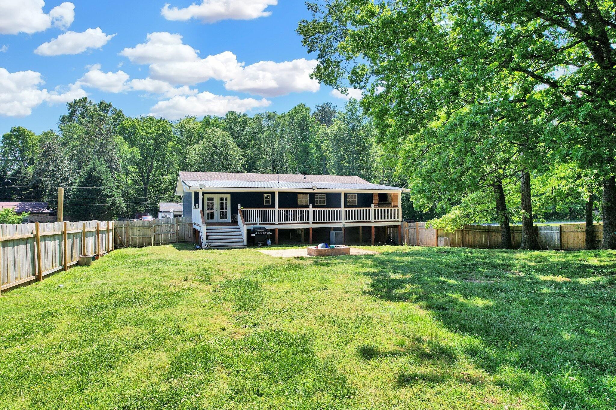 210 Bland Drive, NE
