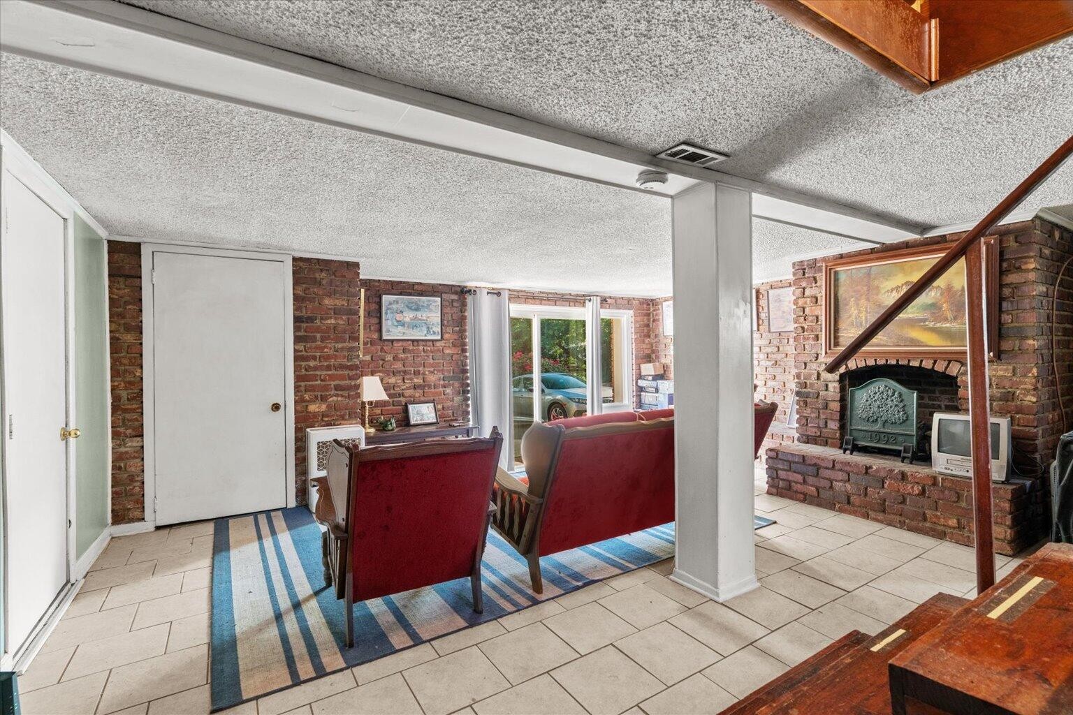 1339 Cloverdale Circle