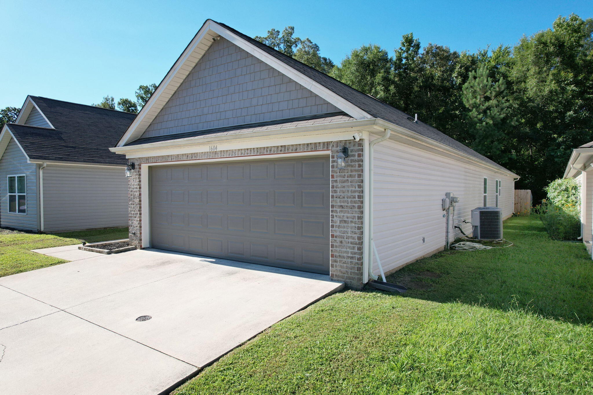1604 Southernwood Drive