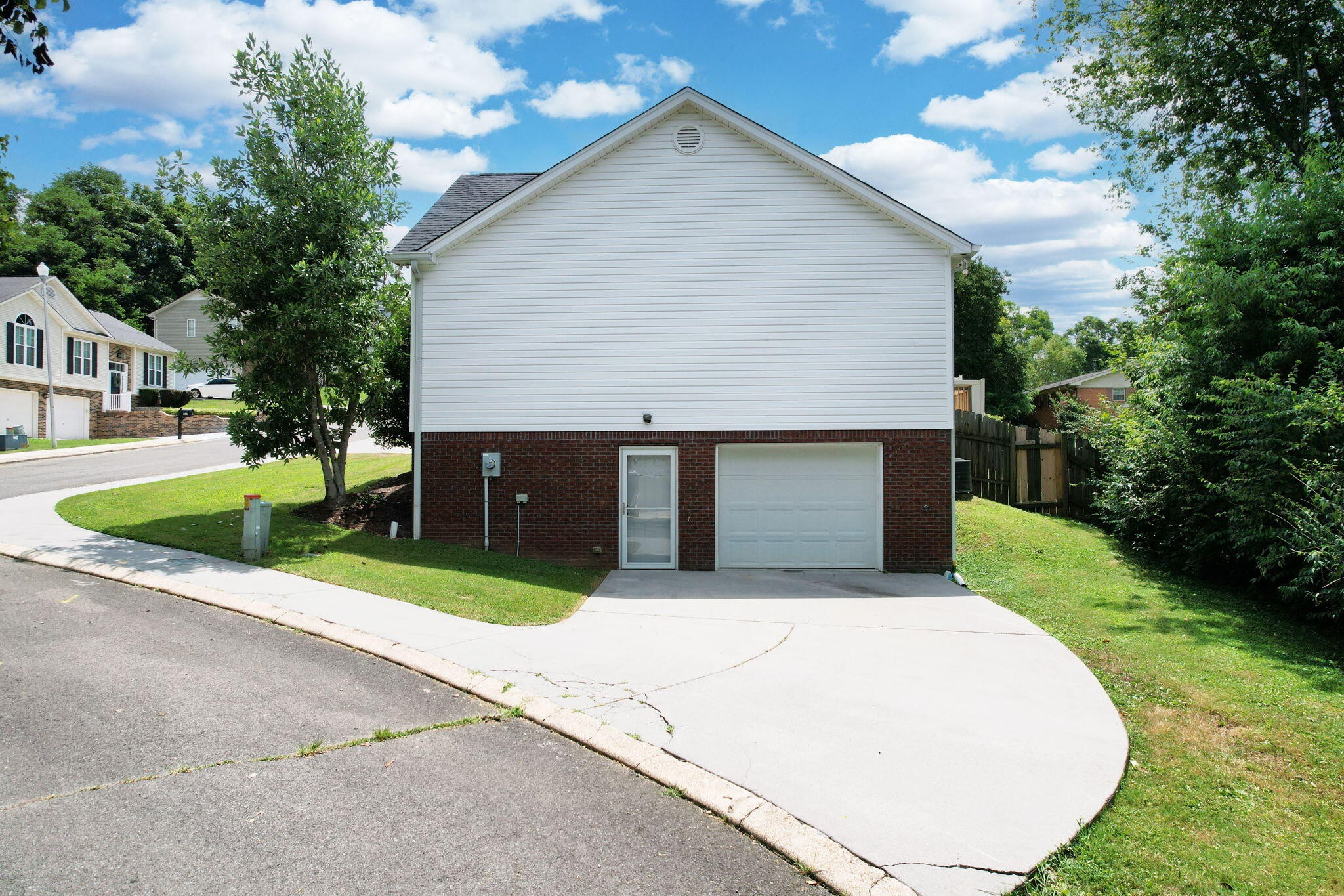 441 Barberry Drive, NW